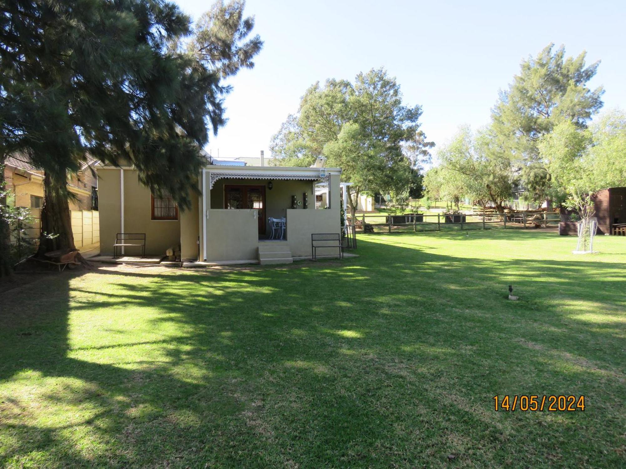 Ferienwohnung Town And Country Caledon Exterior foto